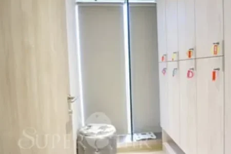 更衣室 DRESSING ROOM